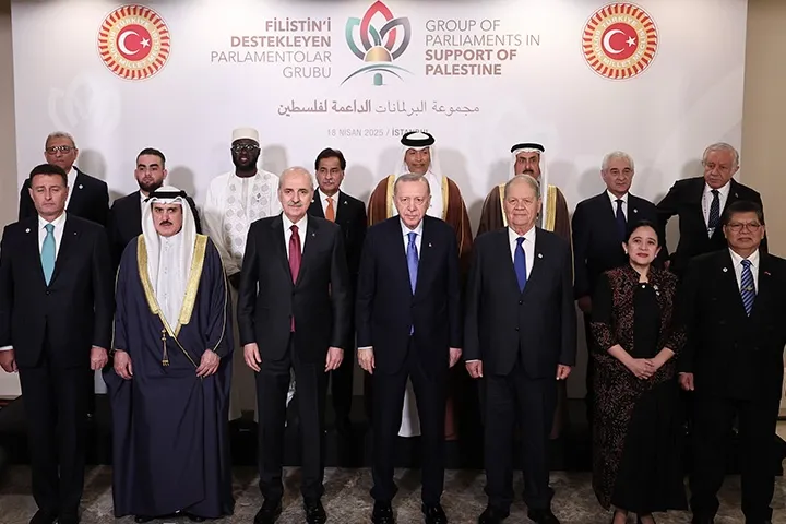 Filistin İçin Tarihi Buluşma