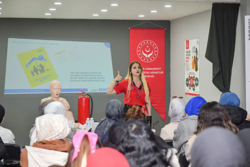 Kadınlara Afet Bilinci Ve İlk Yardım Eğitimi Verildi